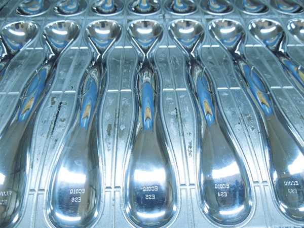 矽膠生(shēng)產廠家