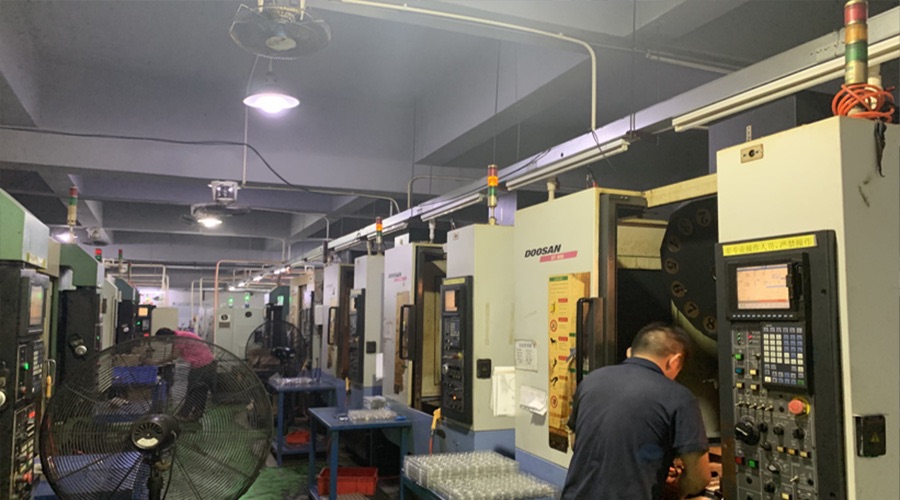 加工中心（xīn）電腦鑼